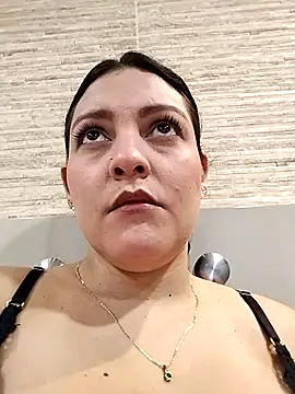 Mia Hampton online show from September 27, 2025, 1:16 pm