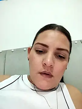 Mia Hampton online show from January 12, 2026, 11:43 pm