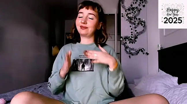 Cosmo Riri online show from January 1, 2025, 5:11 am