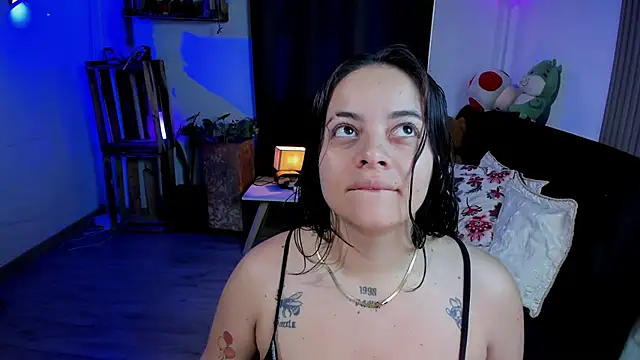 Cuttiealice online show from January 9, 2025, 12:30 pm