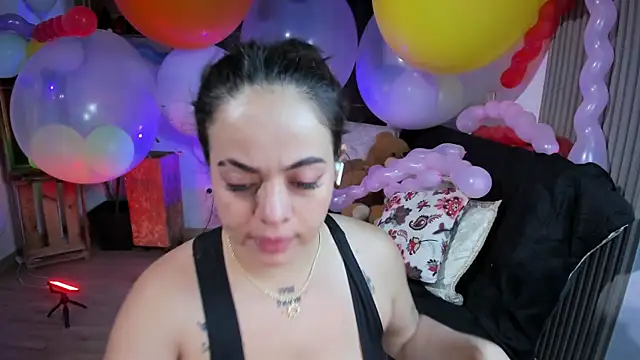 Cuttiealice online show from January 15, 2025, 1:34 am