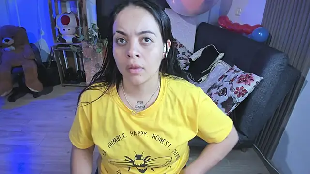 Cuttiealice online show from February 7, 2025, 10:41 pm