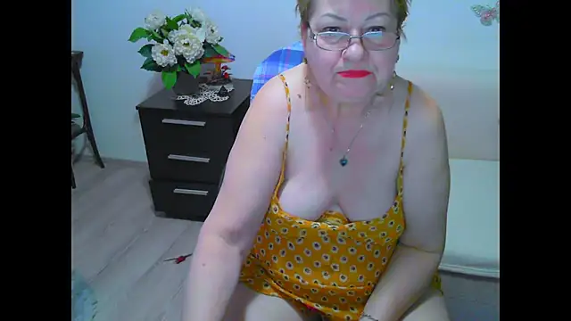 Hyllda online show from March 19, 2025, 10:09 pm