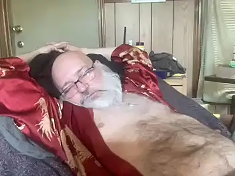 Snapshot of 44jon44 chatting on December 21, 2024, 8:32 pm 44jon44 online show from December 21, 2024, 8:32 pm