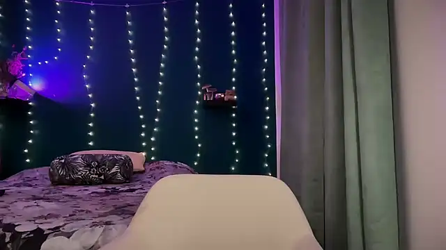 Snapshot of MistyParadiso chatting on January 15, 2025, 6:29 pm MistyParadiso online show from January 15, 2025, 6:29 pm