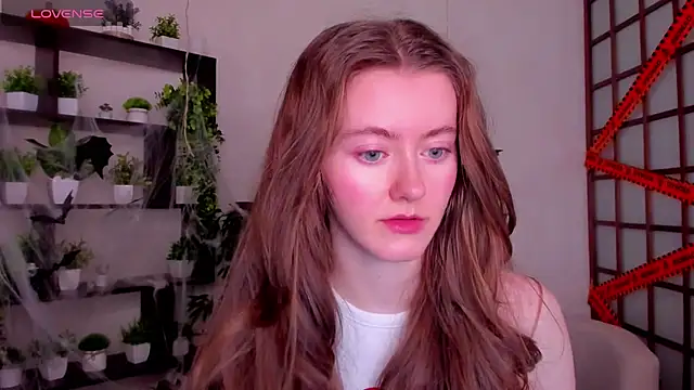 Snapshot of KateCuddle chatting on October 28, 2025, 2:26 am KateCuddle online show from October 28, 2025, 2:26 am