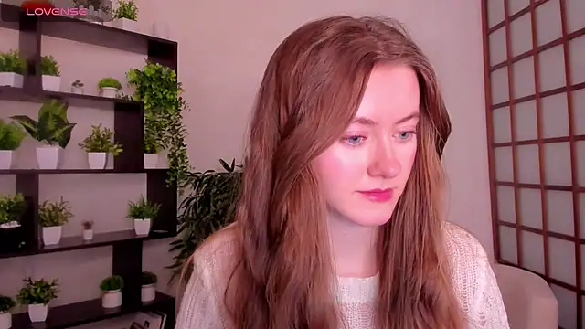 Snapshot of KateCuddle chatting on November 27, 2025, 2:24 am KateCuddle online show from November 27, 2025, 2:24 am