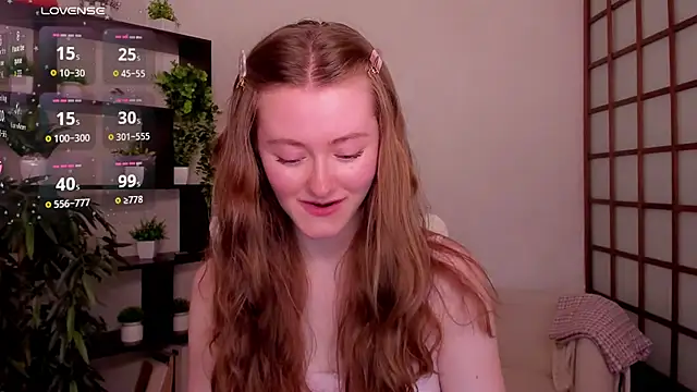Snapshot of KateCuddle chatting on June 22, 2026, 3:25 am KateCuddle online show from June 22, 2026, 3:25 am