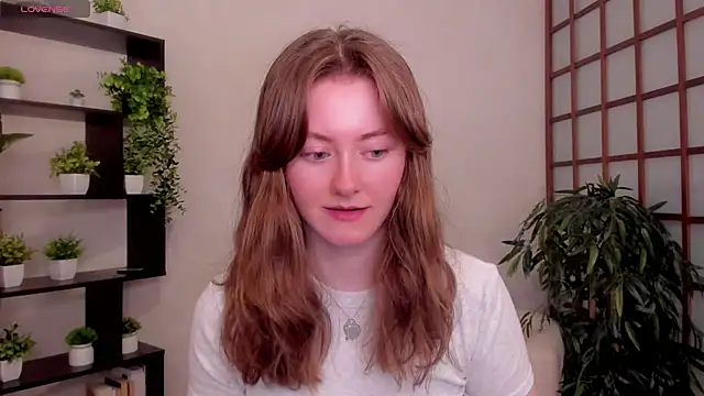 Snapshot of KateCuddle chatting on July 29, 2026, 2:10 am KateCuddle online show from July 29, 2026, 2:10 am