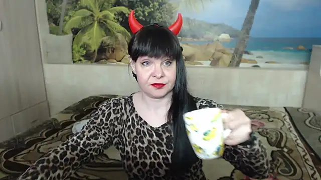 Snapshot of Aphelandra chatting on March 13, 2025, 12:56 pm Aphelandra online show from March 13, 2025, 12:56 pm