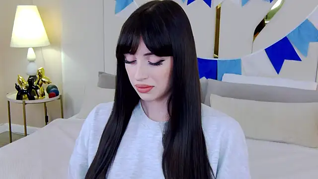 Betty Bridge online show from September 23, 2025, 6:27 am