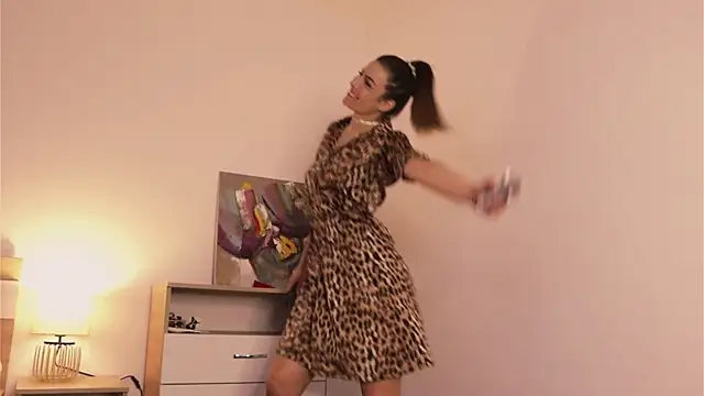 Misslullu online show from March 19, 2025, 5:28 pm