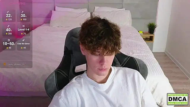 cute thomas online show from February 11, 2025, 8:52 pm