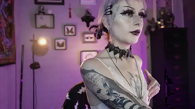 insania 9999  online show from April 20, 2026, 5:05 pm