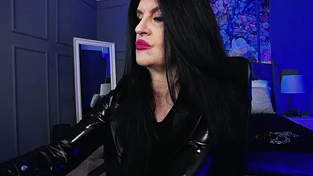 DomMelissaW online show from March 17, 2026, 10:13 pm