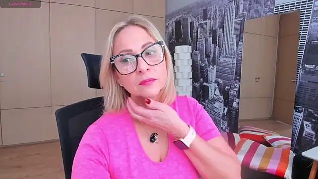 Snapshot of jane_turner chatting on May 15, 2026, 1:18 pm jane turner online show from May 15, 2026, 1:18 pm