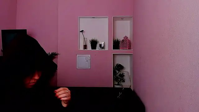 Persephoni online show from January 25, 2025, 5:08 pm