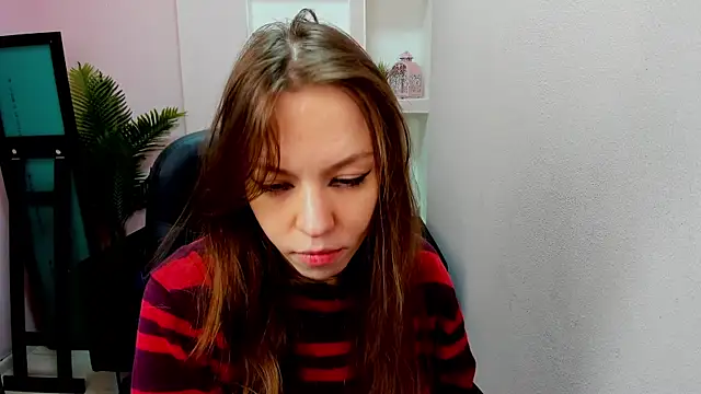 Persephoni online show from February 21, 2025, 5:56 am