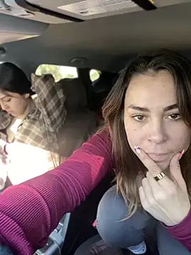 LeaGambit   online show from January 2, 2025, 5:50 pm