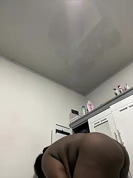 Snapshot of sharik-browns chatting on July 6, 2026, 7:49 pm sharik-browns online show from July 6, 2026, 7:49 pm