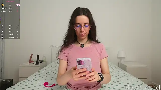 elizathemodel online show from March 10, 2025, 4:25 pm