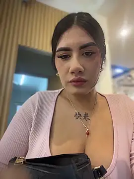 Snapshot of clarachanelricek chatting on November 18, 2025, 7:29 pm clarachanelricek online show from November 18, 2025, 7:29 pm