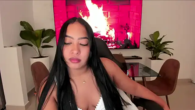 brunetenikole02 online show from February 28, 2026, 3:29 am