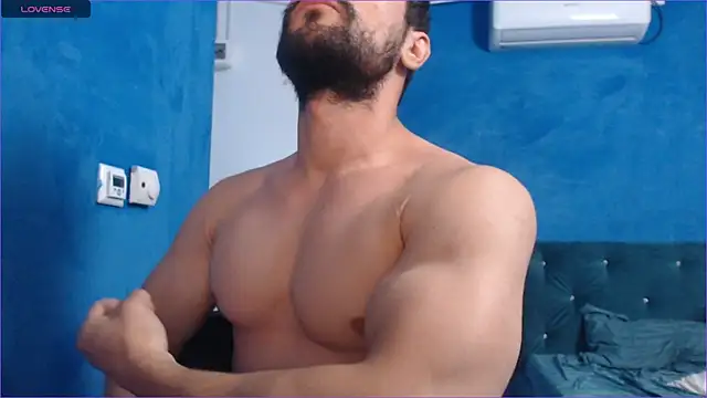 Snapshot of alex_blu chatting on October 5, 2025, 2:15 pm alex blu online show from October 5, 2025, 2:15 pm