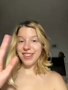 kimczii online show from December 17, 2024, 9:28 am