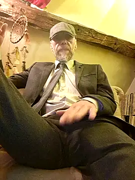 eddouxxx78 online show from May 10, 2026, 12:32 pm