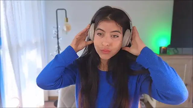 anabelcurvy online show from December 22, 2024, 2:16 pm