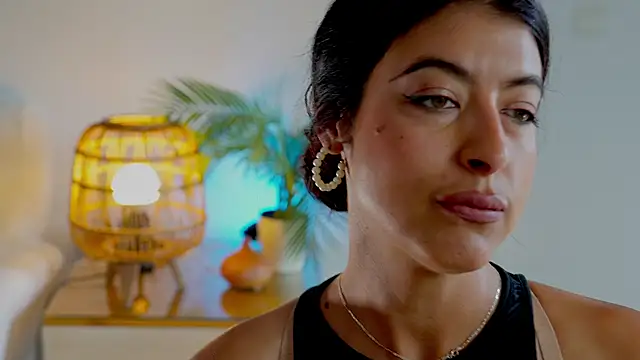 anabelcurvy online show from October 15, 2025, 1:44 pm