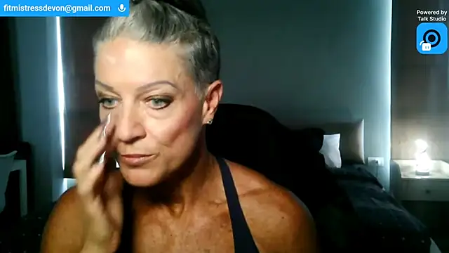 Snapshot of Devon2020 chatting on June 29, 2026, 9:48 am Devon2020 online show from June 29, 2026, 9:48 am