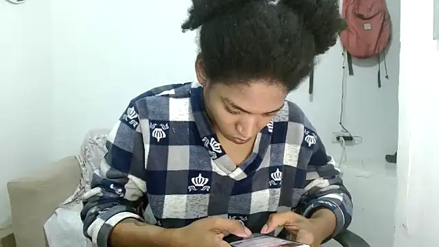 angelamarie1 online show from September 27, 2025, 11:15 am