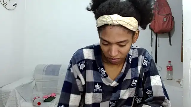 angelamarie1 online show from October 15, 2025, 11:10 am