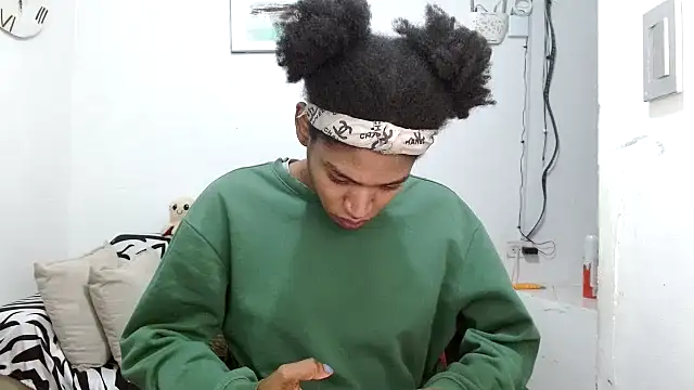 angelamarie1 online show from February 3, 2026, 11:26 am