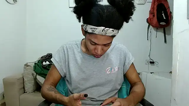 angelamarie1 online show from March 3, 2026, 5:35 am