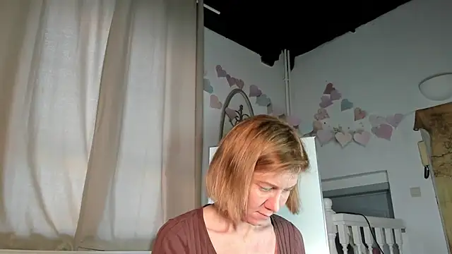 Lola Belgium online show from March 2, 2025, 4:21 pm