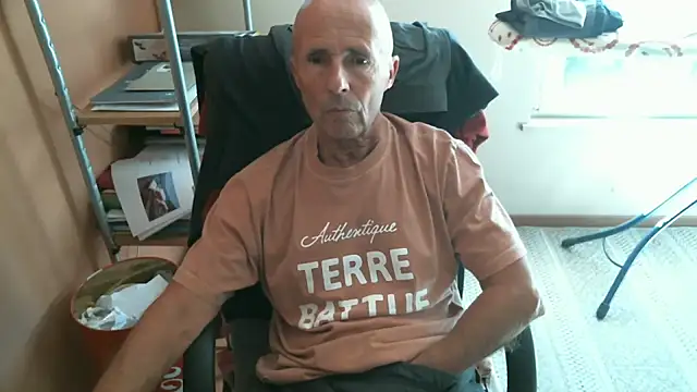 olibrius71 online show from October 7, 2025, 11:40 am