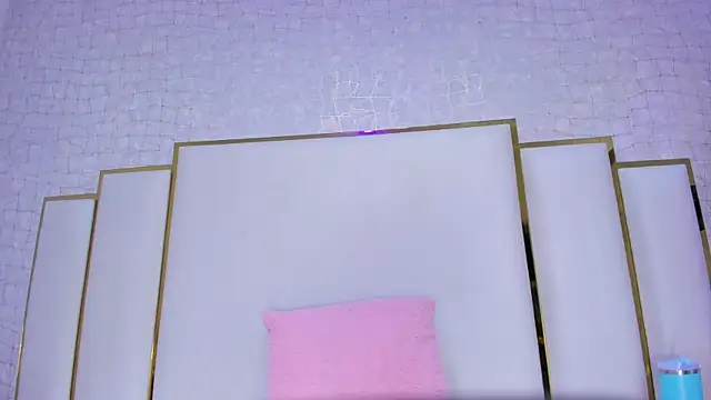 paola rodriguez online show from October 3, 2025, 11:40 am