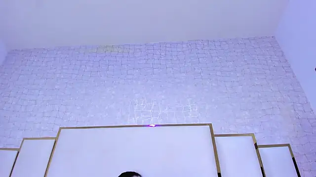 paola rodriguez online show from November 14, 2025, 12:04 pm