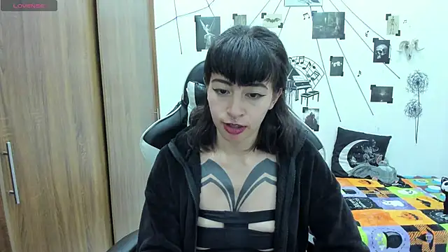 yunkodolly666 online show from February 28, 2025, 11:01 pm