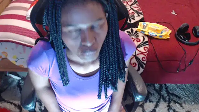 sexyjustin202 online show from December 3, 2024, 3:30 am