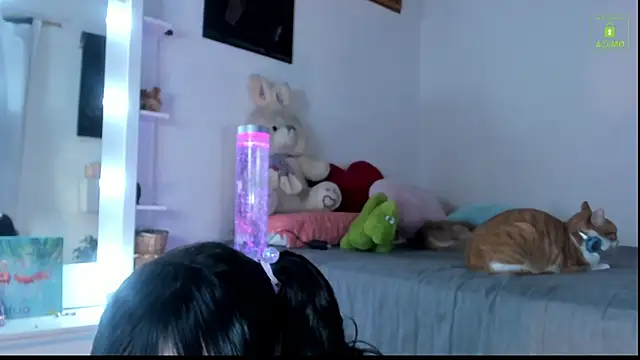 miaa-lee online show from November 15, 2025, 3:48 am