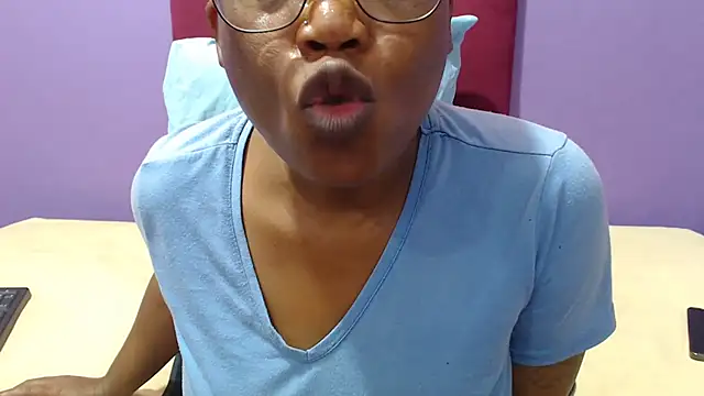 Snapshot of PeachAss4UU chatting on January 25, 2025, 9:15 am PeachAss4UU online show from January 25, 2025, 9:15 am