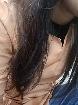 Snapshot of CuteSarikaLIVE chatting on February 3, 2026, 3:59 am CuteSarikaLIVE online show from February 3, 2026, 3:59 am