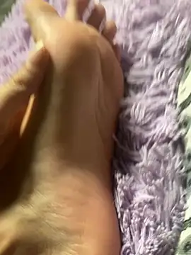 Meghan320 online show from December 18, 2024, 8:47 pm