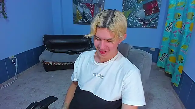 patrik 027 online show from November 21, 2025, 7:12 pm