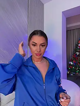 KirstieVegas online show from December 5, 2025, 5:31 pm