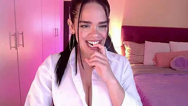 Snapshot of Mafer_Meow chatting on October 4, 2025, 7:23 pm Mafer Meow online show from October 4, 2025, 7:23 pm